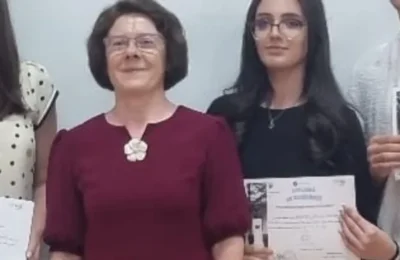 Absolventă cu media 10, admisă la un liceu de prestigiu din Ploieşti
