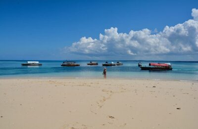 Ce înseamnă Safari Blue și de ce se află mereu în topul celor mai solicitate tururi în Zanzibar?
