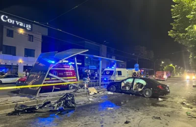 Accident grav în Capitală, un bărbat a murit după ce a lovit cu mașina un refugiu de tramvai