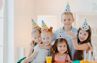 5 Idei de teme pentru o petrecere aniversara de succes
