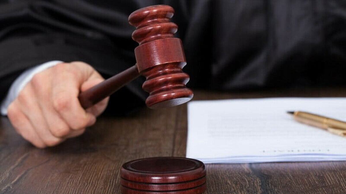 Fost elev al unui liceu din Cluj-Napoca, condamnat pentru trafic de scutiri.