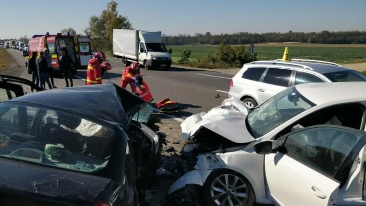 Grav accident pe E85, o persoană a murit și alte două au fost rănite