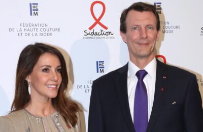 După despărțirea de mama sa Margareta a II-a, Joachim al Danemarcei s-a mutat la Washington