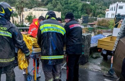 Cel puțin 12 dispăruți într-o inundație pe insula italiană Ischia