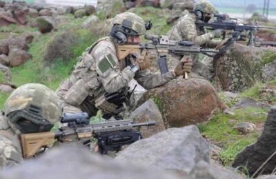 Turcia bombardează nordul Siriei și lasă un număr necunoscut de morți și răniți