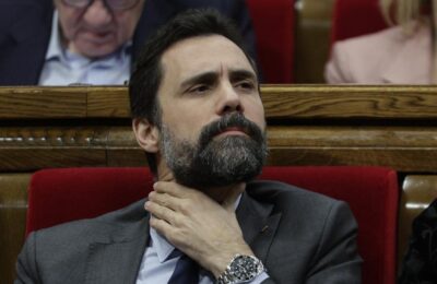 Înalta Curte îl achită pe Roger Torrent de infracțiunea de nesupunere
