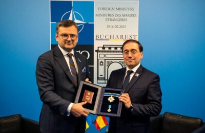 Ucraina îi acordă lui Albareș medalia „Iaroslav cel Înțelept” pentru sprijinul său în război