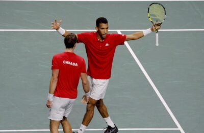 Canada a învins Italia pentru a înfrunta Australia în finala Cupei Davis