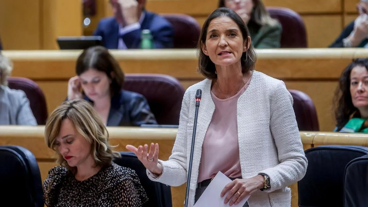 Sánchez realizează o închidere timidă a rândurilor în jurul candidatului Maroto