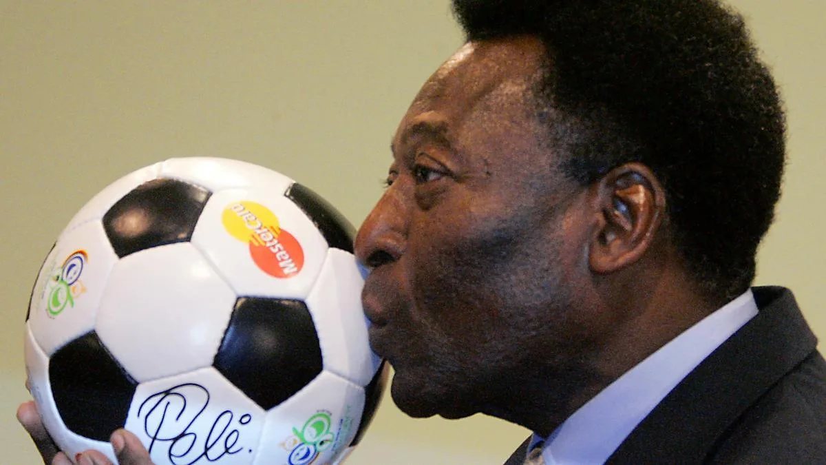 Pelé, internat din nou la Sao Paulo
