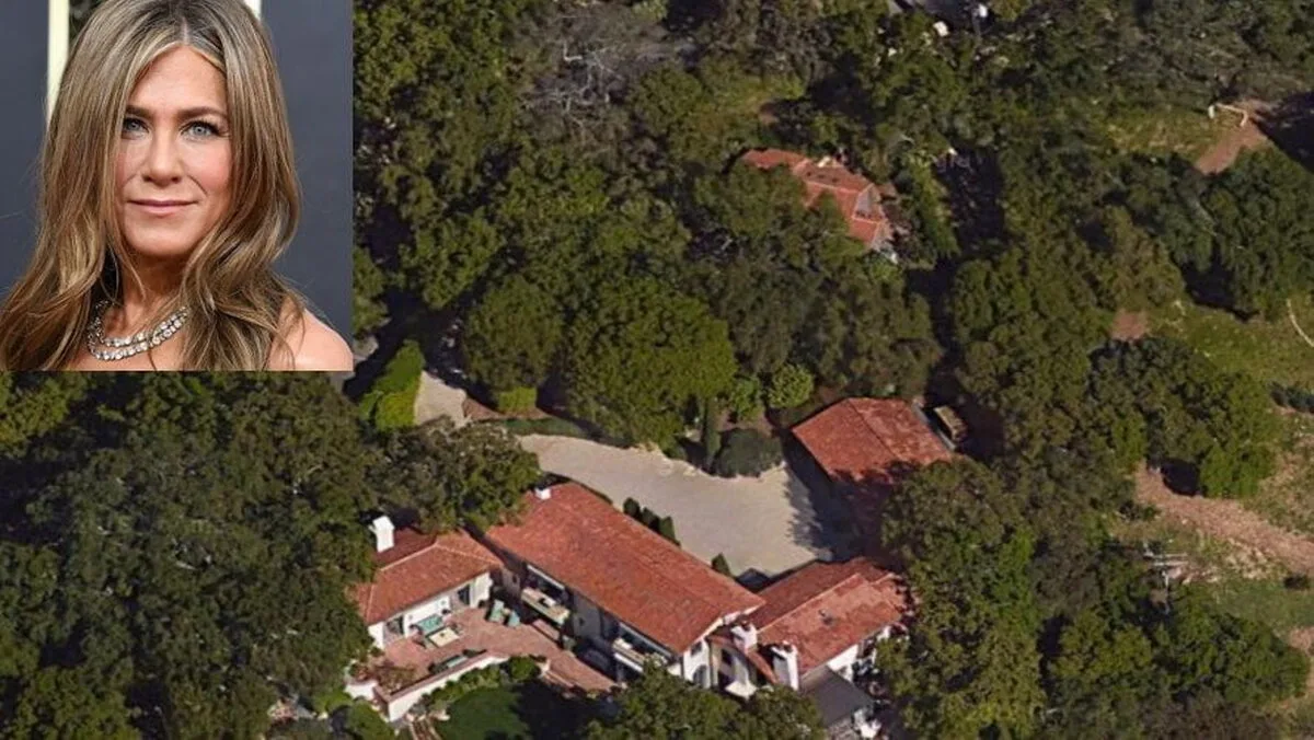 Jennifer Aniston cumpără casa lui Oprah Winfrey (pentru 14,8 milioane de dolari)