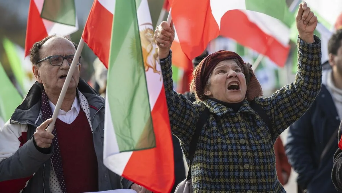 Spirală de violențe și decese în Iran, în proteste nesfârșite