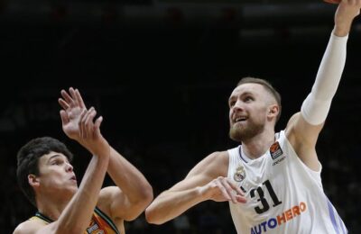 Veniturile din primul sfert îi oferă lui Real Madrid victoria în vizita la Valencia