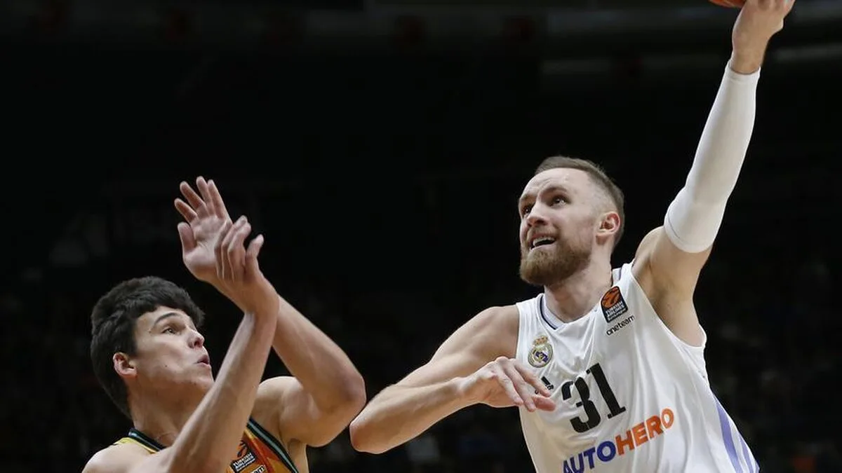 Veniturile din primul sfert îi oferă lui Real Madrid victoria în vizita la Valencia