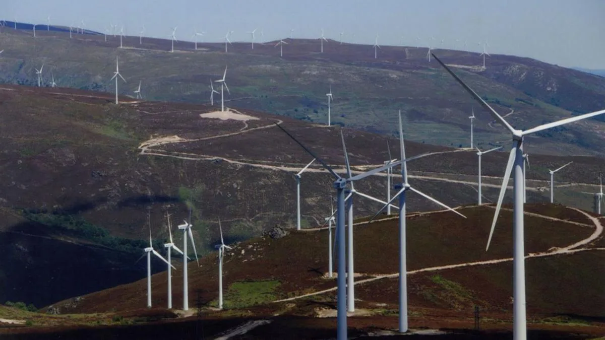 Guvernul organizează o nouă licitație de energie regenerabilă în mijlocul unei crize de prețuri și a unui blocaj de permise