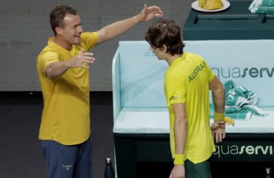 Australia a învins Olanda în deschiderea finalei Cupei Davis