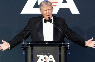 Trump cere să vadă declarația de căutare originală la conacul său din Mar-a-Lago