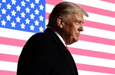 Elon Musk redeschide ușa Twitter lui Donald Trump și acesta îl ignoră