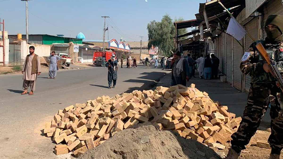 Cel puțin 19 persoane au murit într-o explozie la o școală religioasă din nordul Afganistanului
