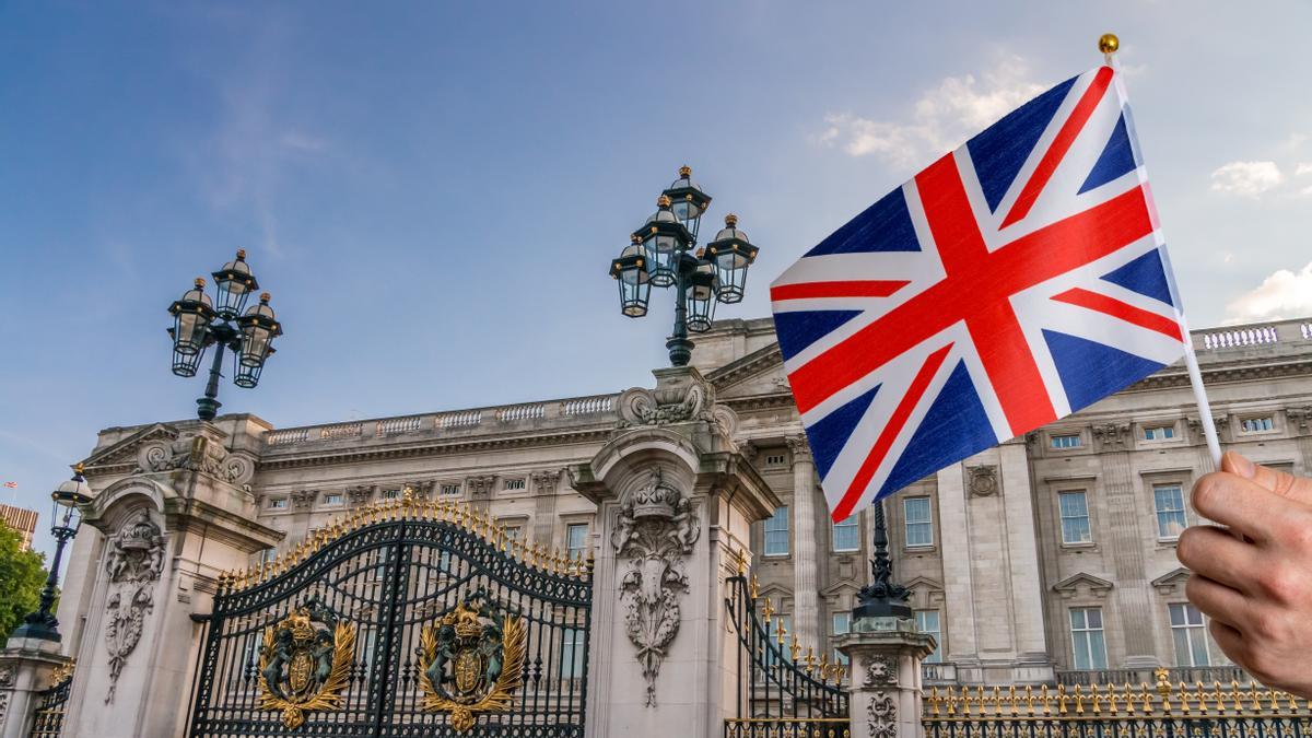 Asistentul regal Buckingham demisionează după ce a făcut comentarii rasiste