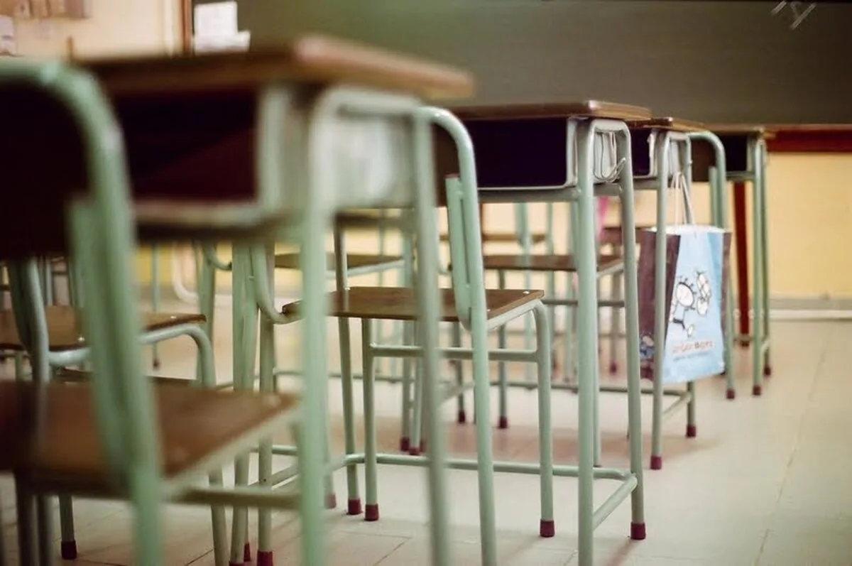 Ministerul Educaţiei descurajează trecerea unităţilor de învăţământ la ”orarul de iarnă”.