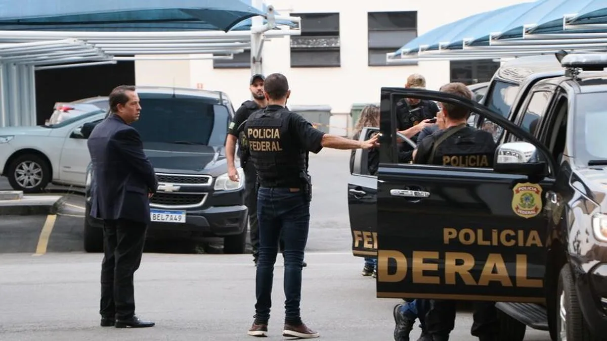 Un adolescent neo-nazist arestat pentru uciderea a trei persoane în două școli din Brazilia
