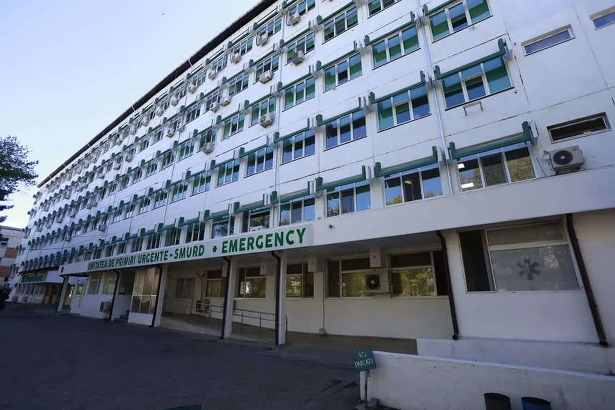 Fetiţa de două luni înţepată cu o foarfecă în cap a murit