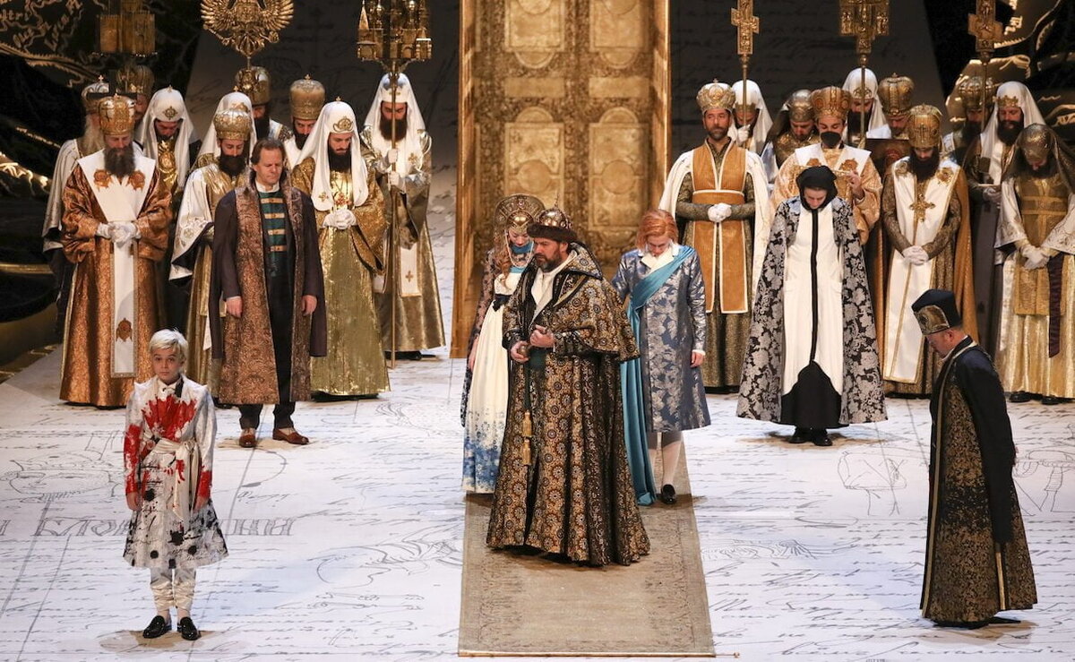 Înainte de La Scala: corul, vocea oamenilor din Boris Godunov
