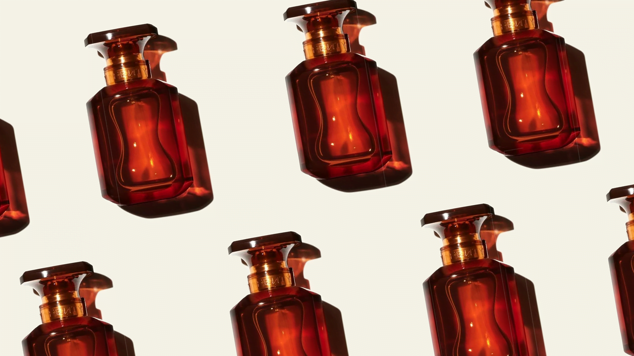 Apa de parfum Fenty Beauty este oficial din nou în stoc și disponibilă la Sephora