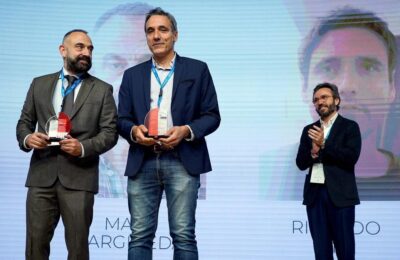 Marc Marginedas și Ricardo Mir din Franța primesc premiul AMI pentru munca lor în acoperirea războiului din Ucraina