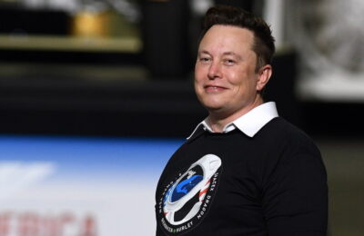 Elon Musk pare să sugereze că a ratat sondajul „Should I Resign” din cauza fraudei alegătorilor