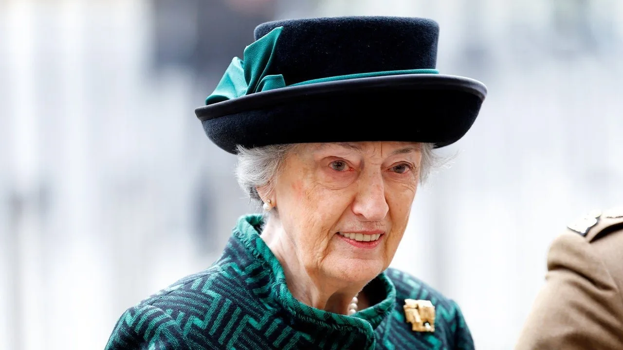 Lady Susan Hussey (și nașa prințului William) demisionează după ce a făcut comentarii rasiste la Palatul Buckingham