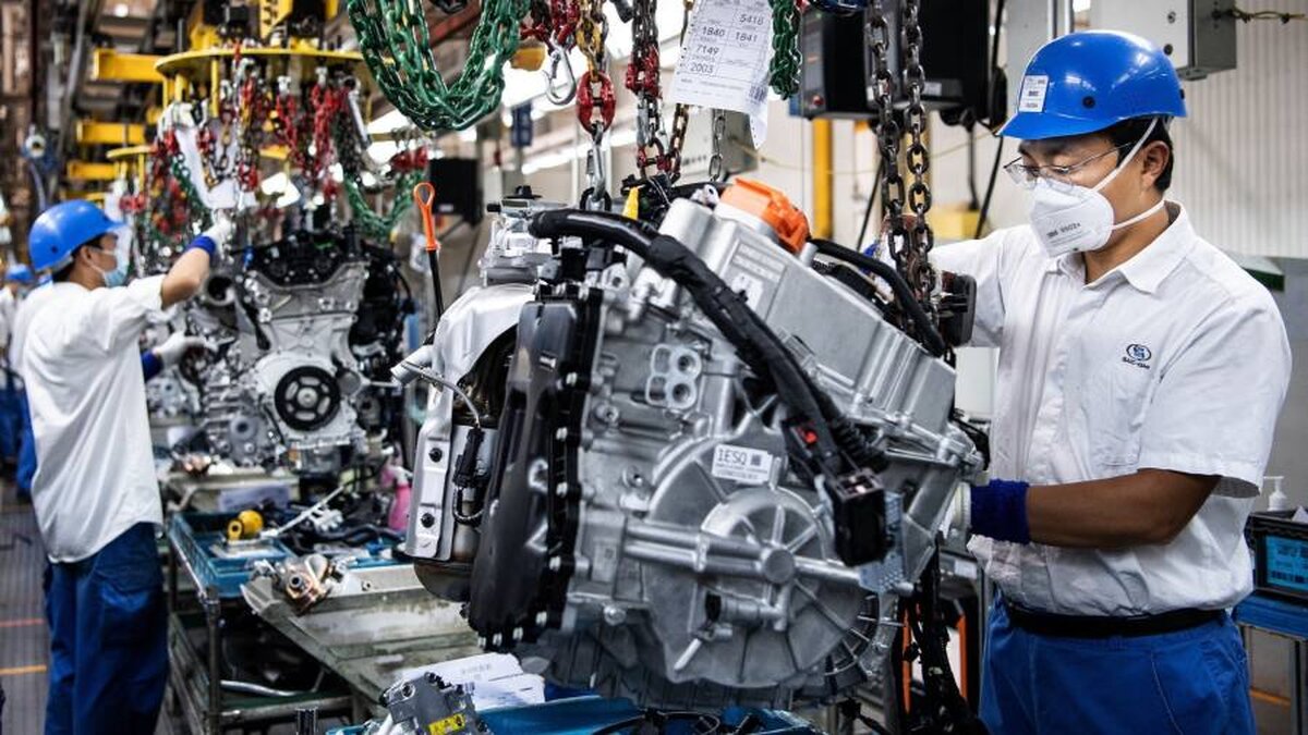 Producătorii de automobile au tăiat în liniște legăturile cu China în reechiparea lanțului de aprovizionare