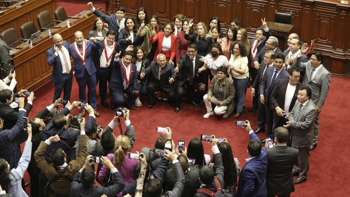 Pedro Castillo Peru Cheile pentru înțelegerea arestării președintelui Castillo și a instabilității politice din Peru