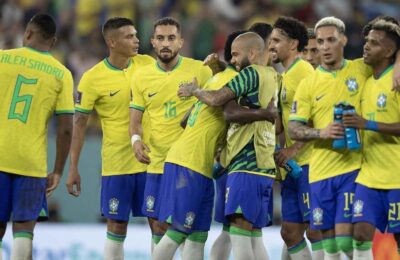 Brazilia joacă cu „B” gândindu-se la optimile de finală