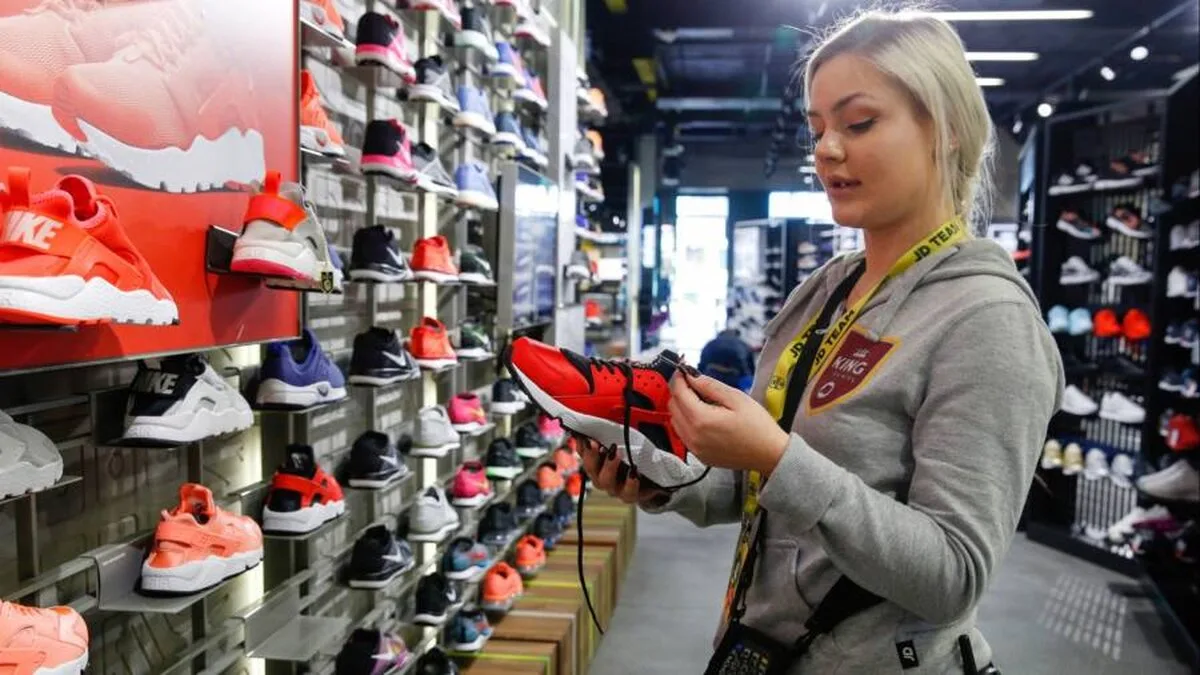 Nike: Inventarul rămâne un obstacol greu