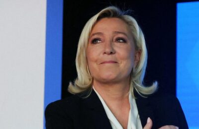 Franța   Extrema dreaptă a lui Le Pen cere boicotarea FNAC pentru vânzarea unui joc de masă antifascist