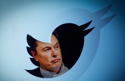 Va duce represiunea lui Elon Musk împotriva jurnaliştilor la o ruptură între mass-media şi Twitter?