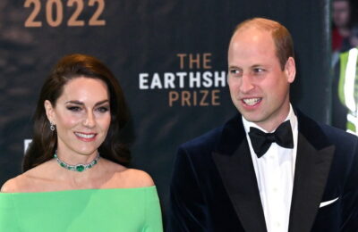 William și Kate aleargă la acoperire: vor răspunde la toate acuzațiile lansate în serialele Harry și Meghan