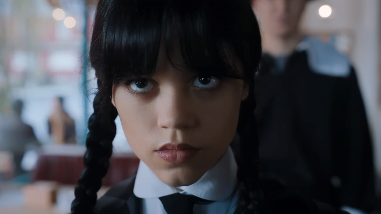 De ce Jenna Ortega nu și-a putut bate genele în timp ce se juca pe Wednesday Addams