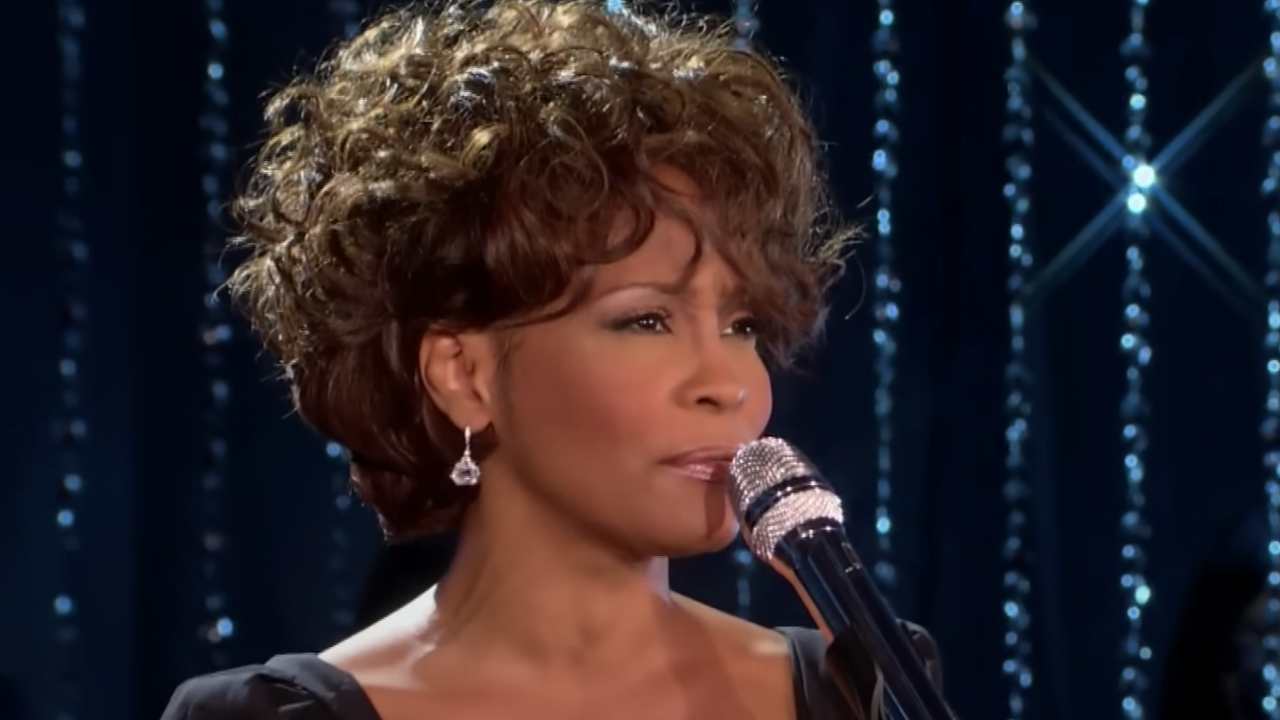 Vreau să dansez cu cineva: Îmi amintesc de întoarcerea maiorului Oprah al lui Whitney Houston