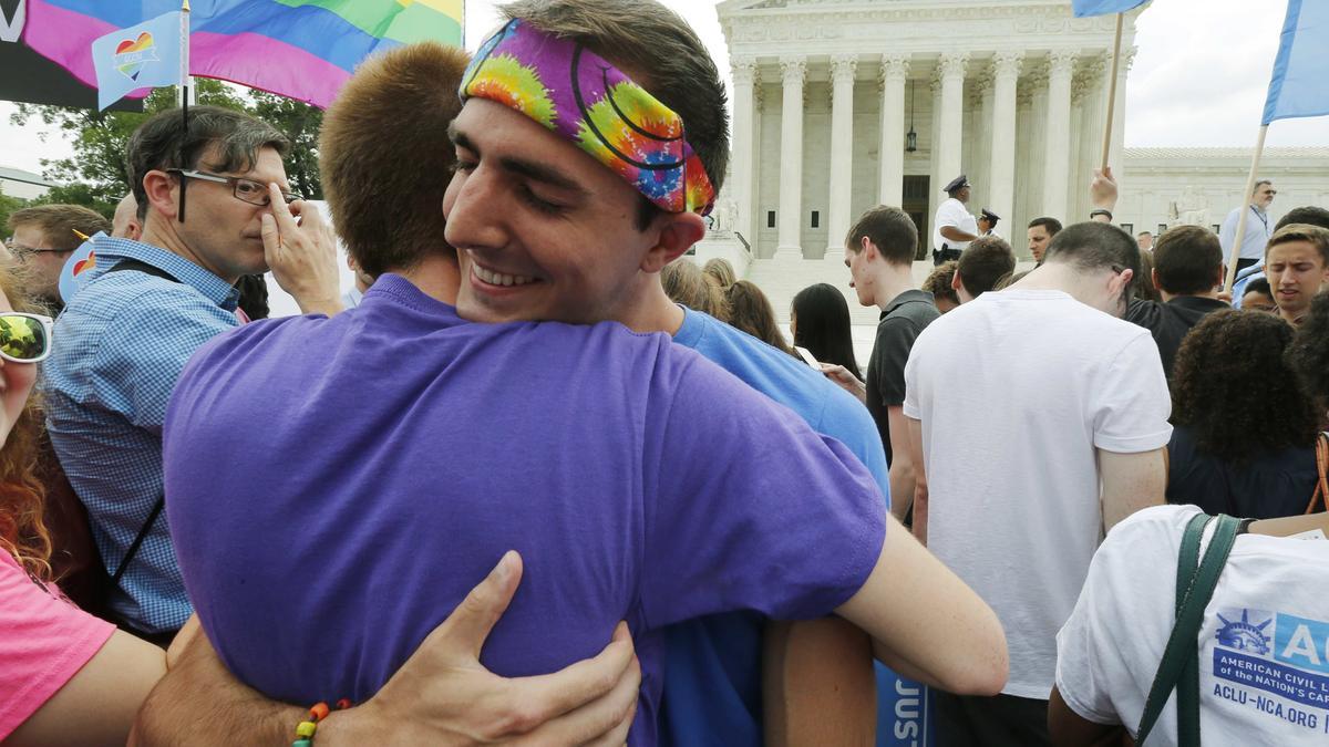 SUA protejează la nivel federal căsătoriile gay și interrasiale
