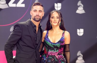 Inelul de logodnă al lui Becky G   POPSUGAR Moda