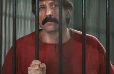 Cine este „comerciantul morții”, rusul pe care SUA l-au schimbat cu baschetbalistul