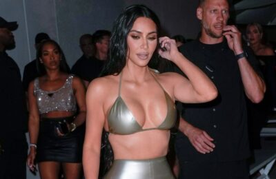 Tendința Thongkini este stilul de bikini celebritate al verii