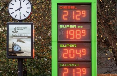Rusia va întrerupe aprovizionarea cu petrol către Europa în acest an
