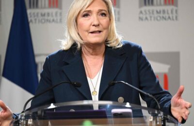 Extrema dreaptă a lui Le Pen cere boicotarea FNAC pentru vânzarea unui joc de masă antifascist