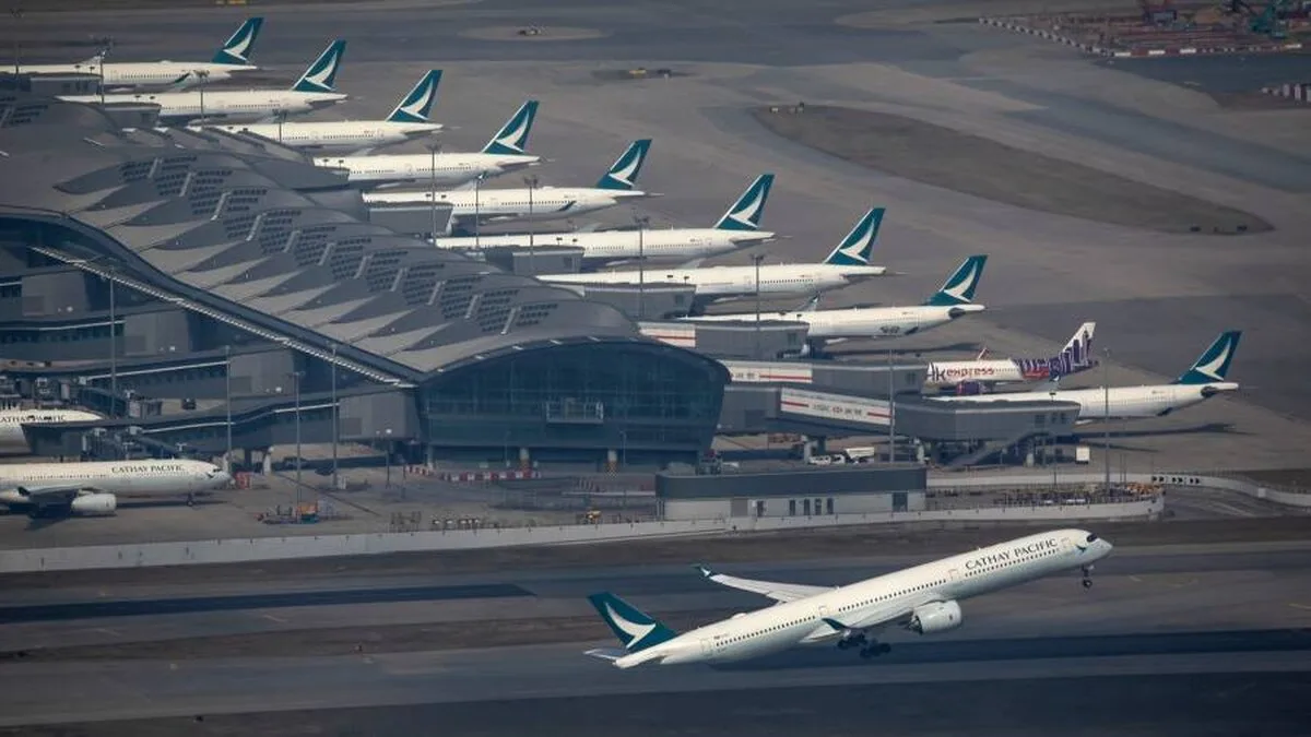 Cathay Pacific se confruntă cu o acțiune industrială a echipajului de cabină de Crăciun