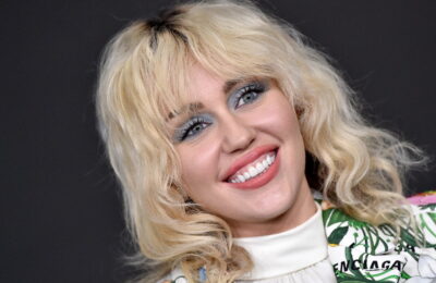 Acesta este motivul pentru care Miley Cyrus rămâne blondă — Aflați mai multe