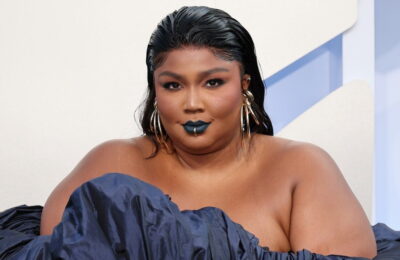 Lizzo spune că comentariile de rușine asupra corpului pe rețelele sociale ar trebui să coste bani – Urmărește videoclipul